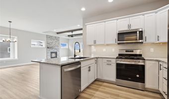 1301 Berkshire Ln, North Liberty, IA 52317