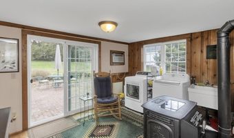 30 S Westfield St, Agawam, MA 01030