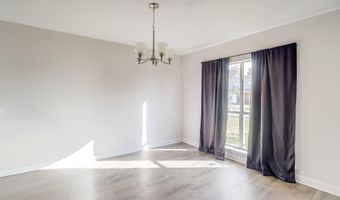 2082 Juniper Dr, Biloxi, MS 39532