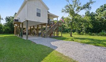 5114 Oak St, Bay St. Louis, MS 39520