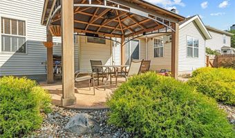 2173 Canterbury Cir, Akron, OH 44319