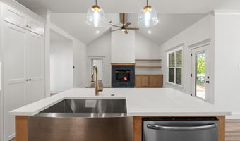 222 Michelle Dr, Beebe, AR 72012