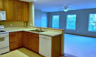 2511 Bristol Dr 204, Ames, IA 50010