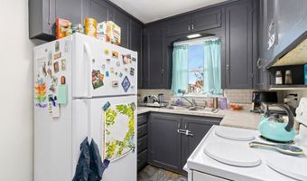 2119 E 11TH St, Cheyenne, WY 82001