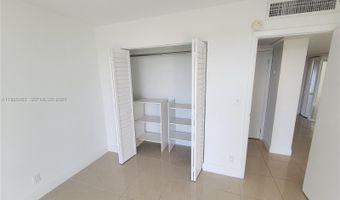 3301 N Country Club Dr 811, Aventura, FL 33180