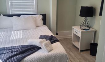 105 N Windsor Ave, Atlantic City, NJ 08401