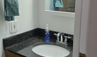 319 DOLPHIN Dr, Berlin, MD 21811