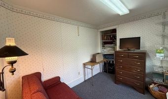 10 Palm St, Baileyville, ME 04694