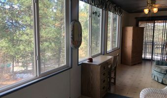 512 Skyline Dr, Cascade, ID 83611