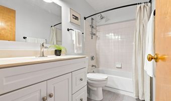 1438 Newell Ct, Columbus, OH 43228