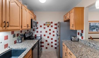 3182 JUSTIN Ct 5, Appleton, WI 54914