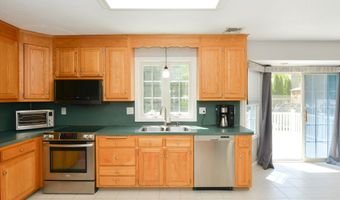 39 Warner St, Bristol, CT 06010