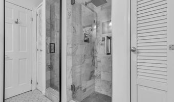 19 Center St, Barnegat, NJ 08005