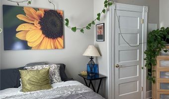 3 Bay View Ave 5, Bristol, RI 02809