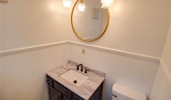 2425 Sanford Ave, Alton, IL 62002