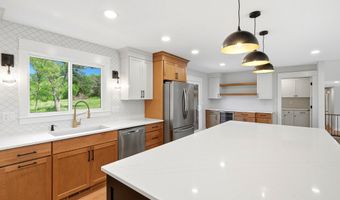 33944 Overton Cir, Adel, IA 50003