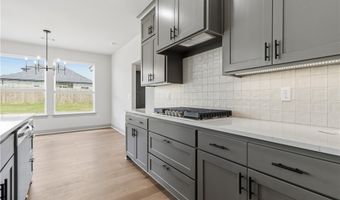 1041 Whistler St, Bentonville, AR 72713