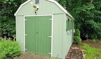 61 Abbotts Crossing Rd, Coventry, RI 02816