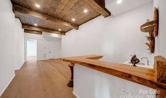 404 Silver Eagle Trl, Banner Elk, NC 28604