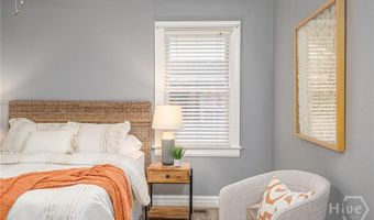 14 E 54th St, Savannah, GA 31405
