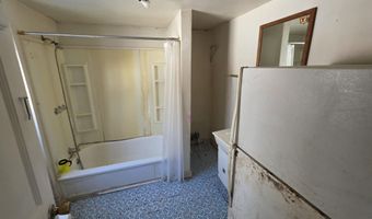 3 Waterville Rd, Belfast, ME 04915