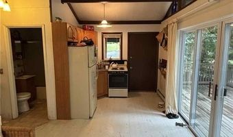 2 Kay St, Hopkinton, RI 02832