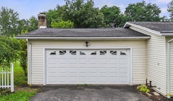 1045 Columbus Cir N, Ashland, OH 44805