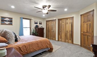 1135 Crystal Ct, Avon, IN 46123