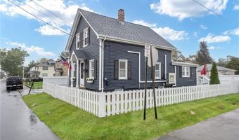 17 Oak Ave, East Providence, RI 02915