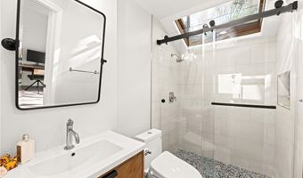 256 Juniper Ave B6, Carlsbad, CA 92008