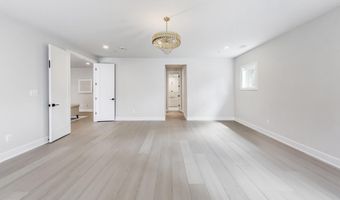6934 RENITA Ln, Bethesda, MD 20817