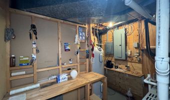 1005 3rd St, Britton, SD 57430
