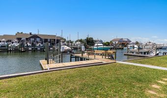 213 W Bogue Sound Dr, Atlantic Beach, NC 28512
