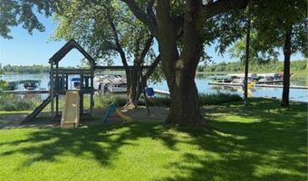 5055 W Lake Mary Dr SW 18, Alexandria, MN 56308