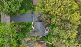 635 Oakview Dr, Algonquin, IL 60102