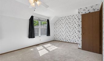 1003 Pocono Trl, Ballwin, MO 63021