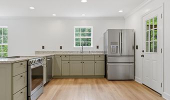 5109 Howardsville Rd, Apison, TN 37302
