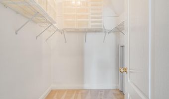 5075 MINDA Ct, Alexandria, VA 22304