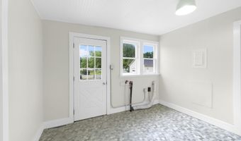 719 E 7th St, Auburn, IN 46706