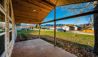 1005 Beckton Rd, Dayton, WY 82836