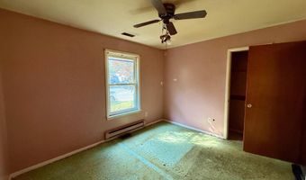 1137 Pacific Ave, Beachwood, NJ 08722