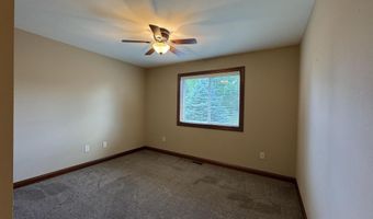 1130 Indian Hills Rd, Brookings, SD 57006