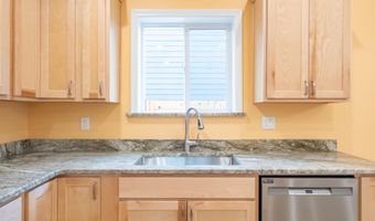 2037 Waterford St SE, Albany, OR 97322