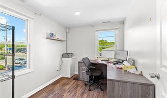 5670 Post Rd, East Greenwich, RI 02818