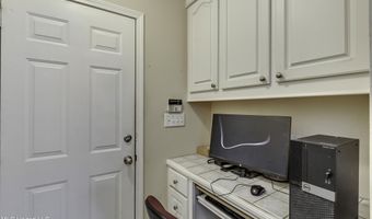 204 Holmar Dr, Brandon, MS 39047