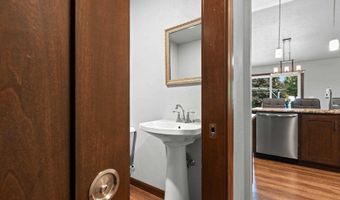 4410 W CAPITOL Dr, Appleton, WI 54913