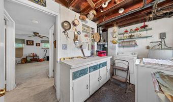 178 W SHELLEY Dr, Claymont, DE 19703