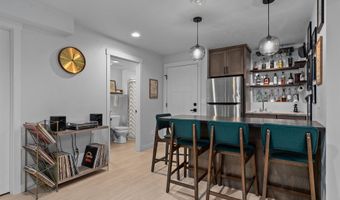 W5553 HOELZEL Way, Appleton, WI 54915