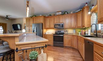 6879 Highway O, Ash Grove, MO 65604