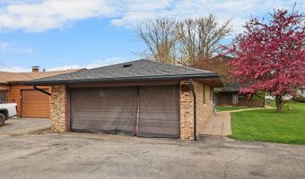 1423 N River Rd, McHenry, IL 60050